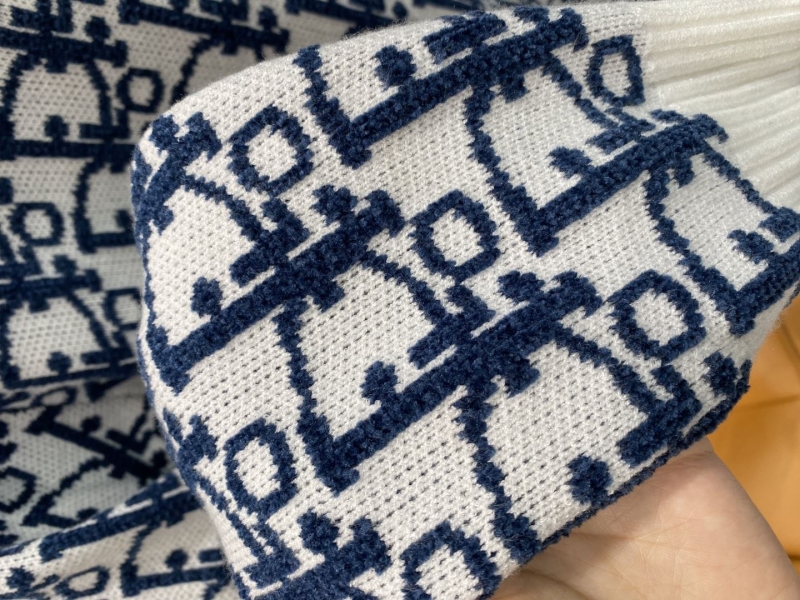 chr1st1an D10r sweaters